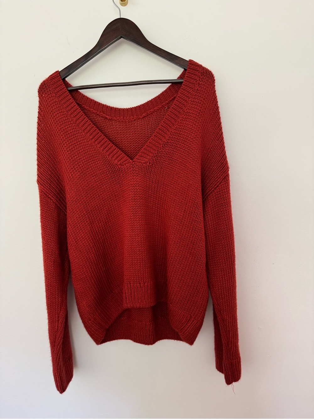 Victoria’s Secret PINK Sweater Womens Large Rust Red V Neck Relaxed Knit